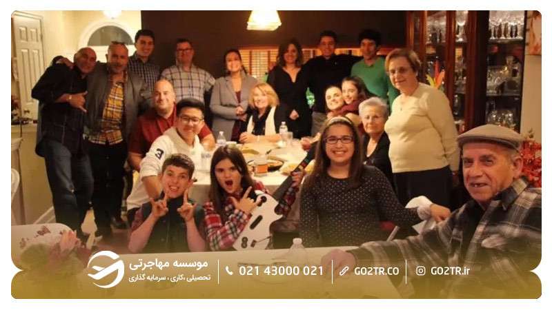 اقامت در کنار خانواده های آمریکایی